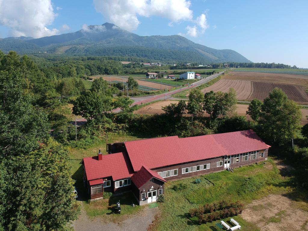 Karimpani Niseko Fujiyama Hostel Bagian luar foto