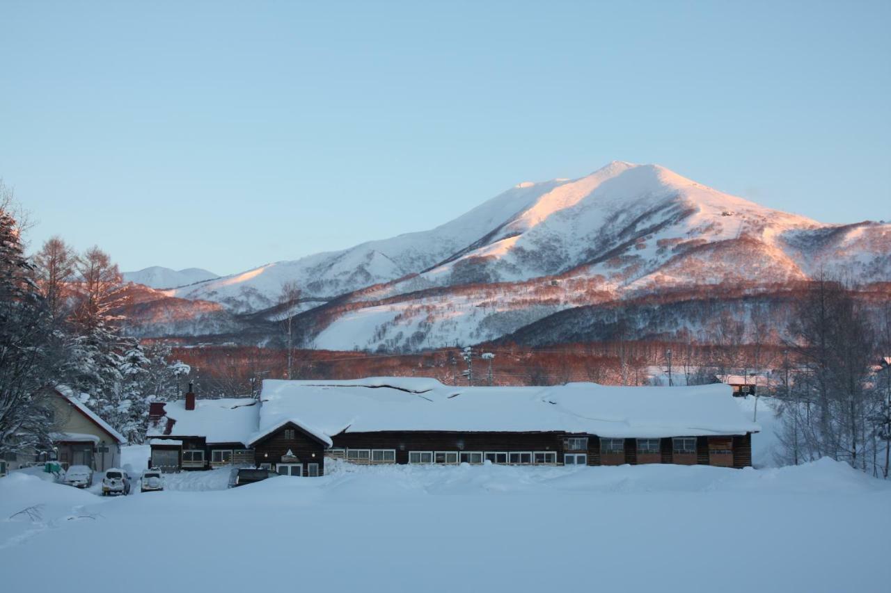 Karimpani Niseko Fujiyama Hostel Bagian luar foto