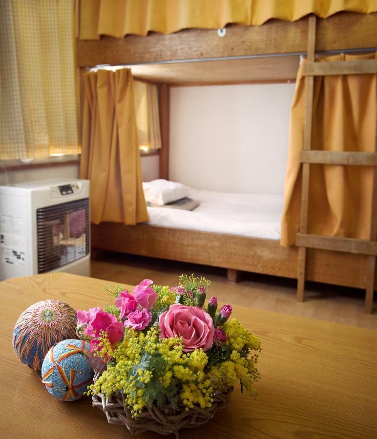 Karimpani Niseko Fujiyama Hostel Bagian luar foto